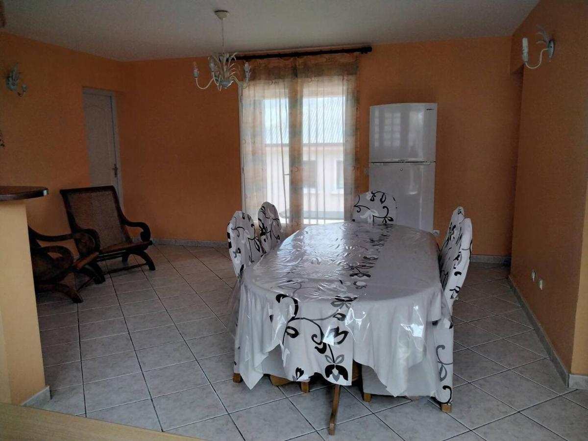 Chambre D'Hote Magdeleine Le Guillaume ภายนอก รูปภาพ